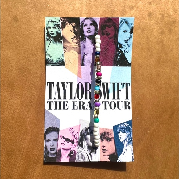 TAYLOR SWIFT The Eras Tour Bracelet - Picture 2 of 4